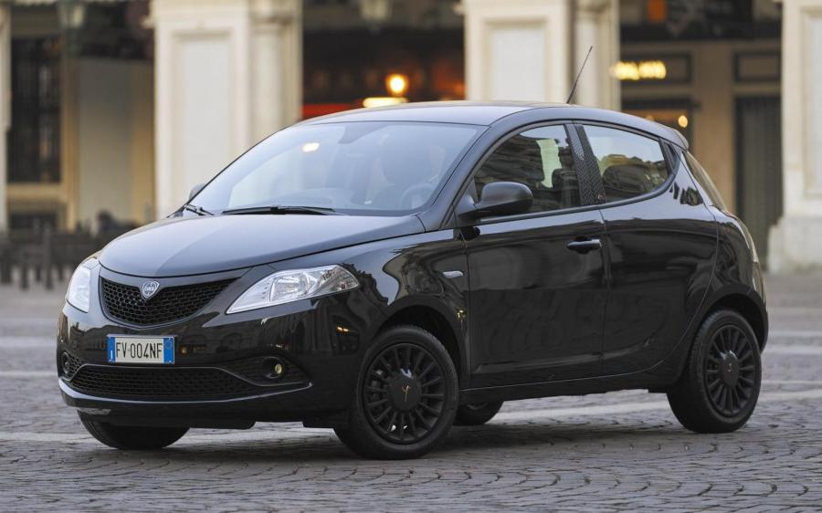 Lancia Ypsilon Black and Noir (846) '2019
